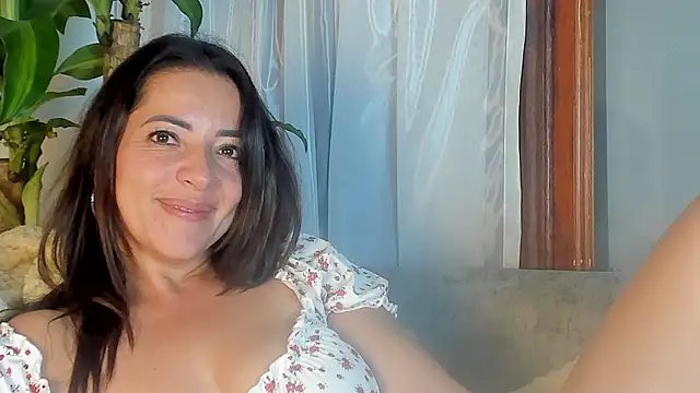 Capriijonesxxx online show from 12-07-24, 03:47