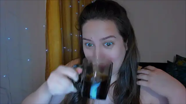 Snapshot of _madalexa_ chatting on 02-13-25, 10:00 madalexa online show from 02-13-25, 10:00