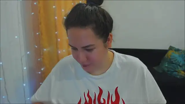 Snapshot of _madalexa_ chatting on 10-03-25, 01:52 madalexa online show from 10-03-25, 01:52