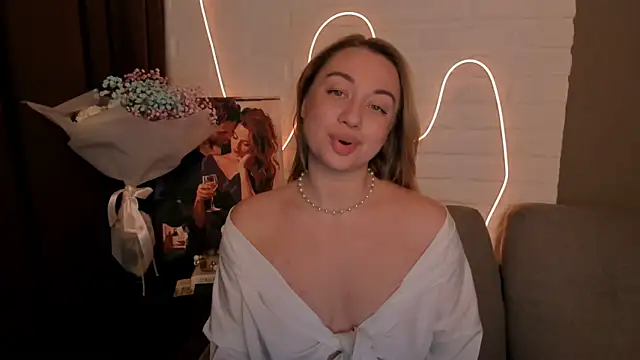 Snapshot of DanielaWisse chatting on 12-16-24, 08:58 DanielaWisse online show from 12-16-24, 08:58
