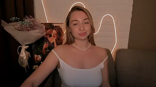 Snapshot of DanielaWisse chatting on 12-25-24, 05:16 DanielaWisse online show from 12-25-24, 05:16