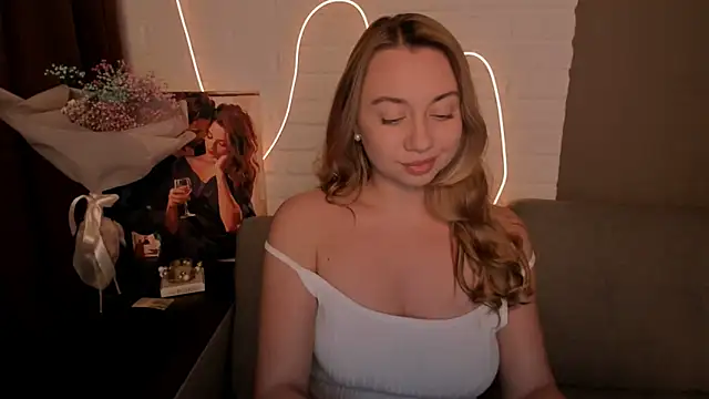 Snapshot of DanielaWisse chatting on 01-01-25, 06:49 DanielaWisse online show from 01-01-25, 06:49