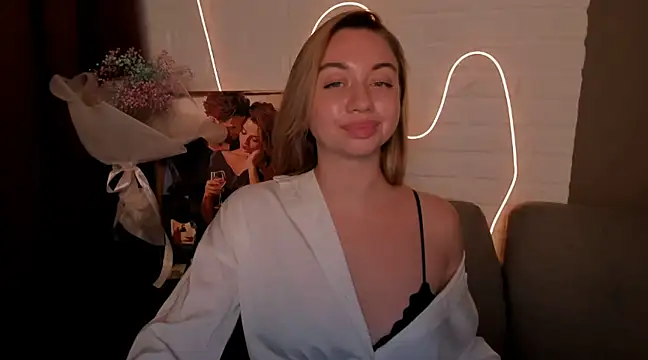 Snapshot of DanielaWisse chatting on 01-10-25, 04:33 DanielaWisse online show from 01-10-25, 04:33