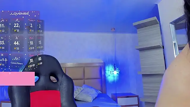 LARSONMIA online show from 10-07-25, 12:13