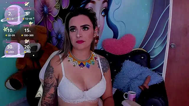 Snapshot of mia_bigtits17 chatting on 05-07-26, 09:42 mia bigtits17 online show from 05-07-26, 09:42