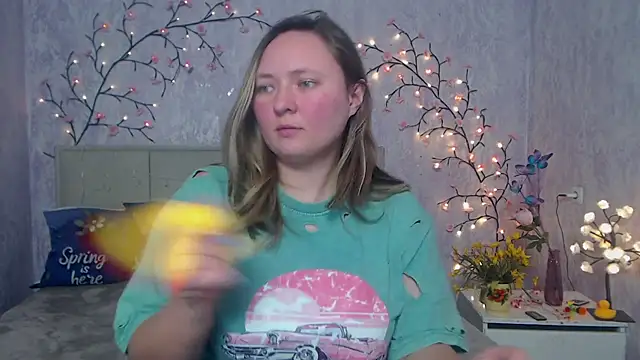 SallyVerda online show from 04-21-26, 05:50