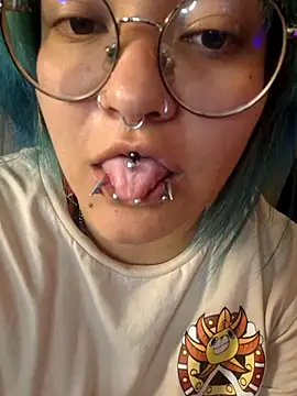 lucky-leah online show from 07-23-26, 03:59