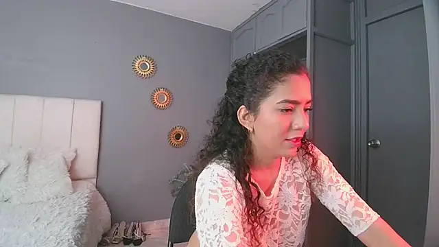 Snapshot of arteverena chatting on 12-08-24, 07:43 arteverena online show from 12-08-24, 07:43