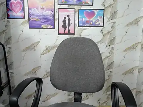 Love bug15 online show from 03-20-25, 01:46