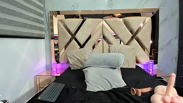 Susy wisee online show from 02-14-25, 06:12