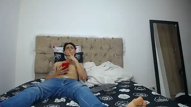 Amanda Jampiher online show from 12-08-24, 03:43