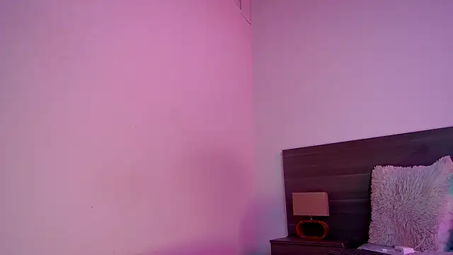 Mila cams1  online show from 11-08-25, 08:18