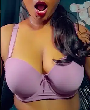 Snapshot of SLteena chatting on 01-14-26, 03:45 SLteena online show from 01-14-26, 03:45