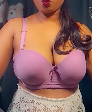 Snapshot of SLteena chatting on 03-02-26, 03:41 SLteena online show from 03-02-26, 03:41