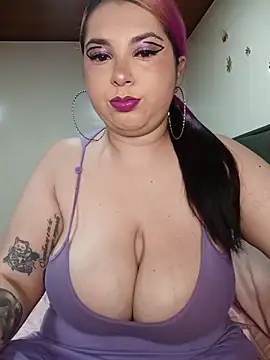 Snapshot of Hada_dracanae chatting on 11-14-25, 05:44 Hada dracanae online show from 11-14-25, 05:44