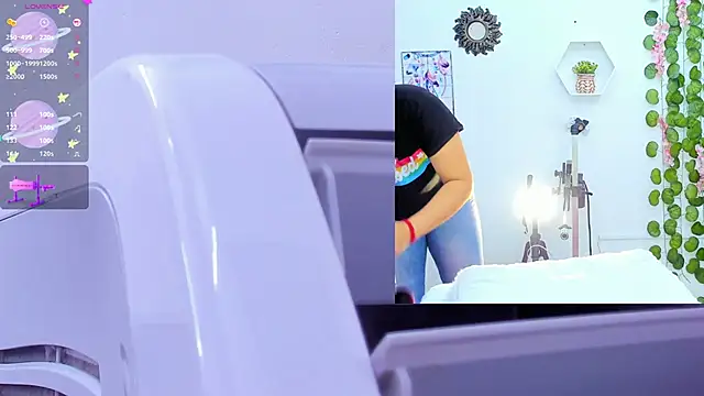 Daki Ume  online show from 01-31-25, 02:04