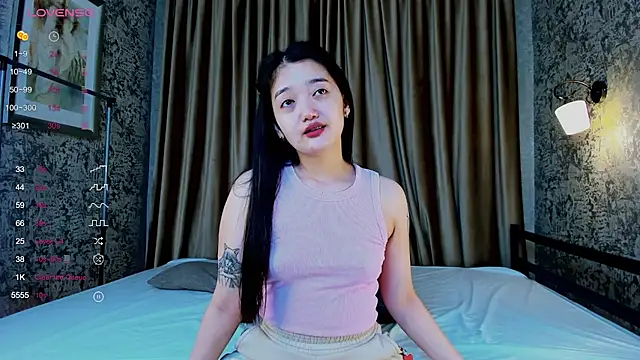 FreyaRaya online show from 09-11-25, 03:06