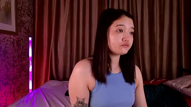 FreyaRaya online show from 05-27-26, 03:36