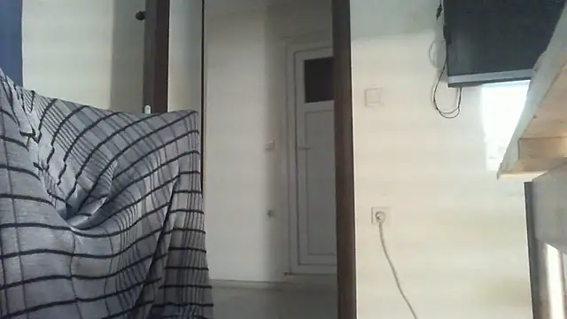 Snapshot of thekeys chatting on 05-11-26, 02:45 thekeys online show from 05-11-26, 02:45