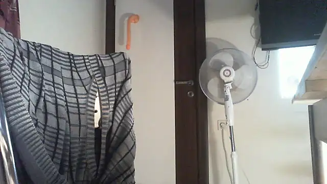 Snapshot of thekeys chatting on 05-20-26, 07:09 thekeys online show from 05-20-26, 07:09