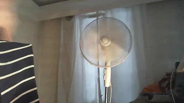 Snapshot of thekeys chatting on 06-02-26, 04:42 thekeys online show from 06-02-26, 04:42