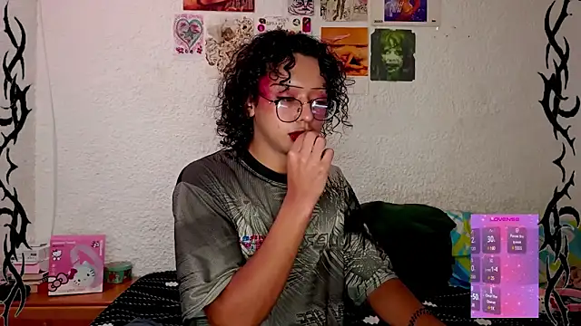 Snapshot of angelsdustxxx chatting on 12-22-24, 02:49 angelsdustxxx online show from 12-22-24, 02:49