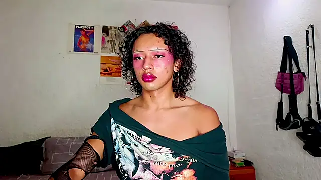 Snapshot of angelsdustxxx chatting on 02-12-25, 06:19 angelsdustxxx online show from 02-12-25, 06:19