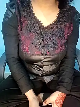 Snapshot of Dayna-36 chatting on 01-10-25, 05:56 Dayna-36 online show from 01-10-25, 05:56