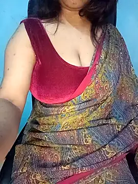 Snapshot of Dayna-36 chatting on 02-23-25, 05:39 Dayna-36 online show from 02-23-25, 05:39