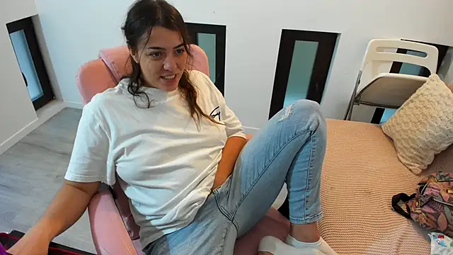 Dyana Kaylinn online show from 11-05-25, 05:29