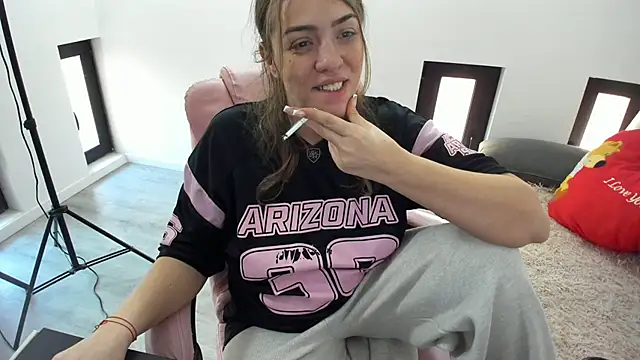 Dyana Kaylinn online show from 03-06-26, 05:59