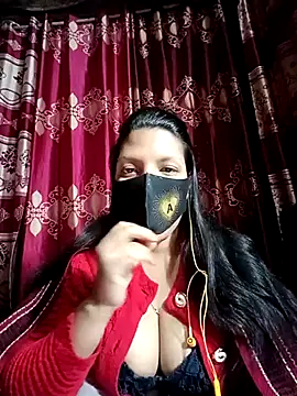 Snapshot of Depte- chatting on 02-10-25, 11:45 Depte- online show from 02-10-25, 11:45