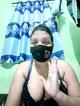 Snapshot of Depte- chatting on 09-20-25, 02:01 Depte- online show from 09-20-25, 02:01