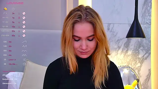 Snapshot of EllenaGreen chatting on 12-05-24, 08:44 EllenaGreen online show from 12-05-24, 08:44