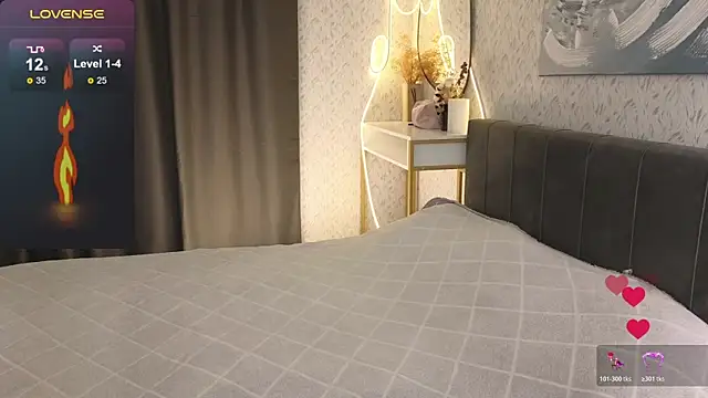 YourSweetDream  online show from 10-18-25, 08:26