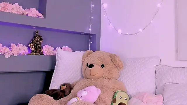 Snapshot of rosemonrooe chatting on 02-28-25, 08:50 rosemonrooe online show from 02-28-25, 08:50