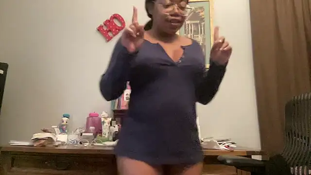 MommyConfident online show from 11-13-25, 03:22