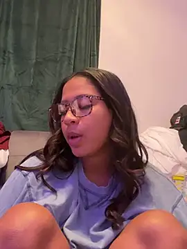 VanessaBling online show from 02-15-25, 04:01