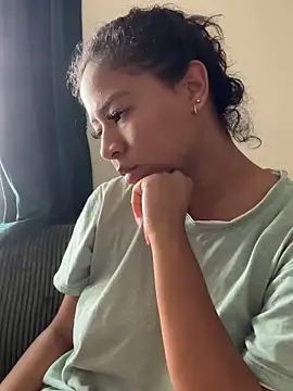 VanessaBling online show from 04-10-26, 03:17