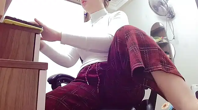 Alisa Hotfeeling online show from 03-02-25, 01:58