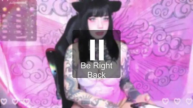 Snapshot of Kat_riina chatting on 05-31-26, 07:48 Kat riina online show from 05-31-26, 07:48