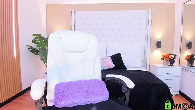 Snapshot of celeste_wayne chatting on 11-06-25, 11:59 celeste wayne online show from 11-06-25, 11:59