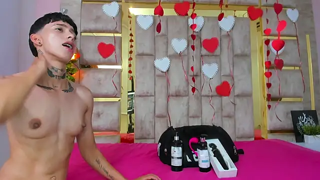 AmberAdams  online show from 02-18-25, 03:32