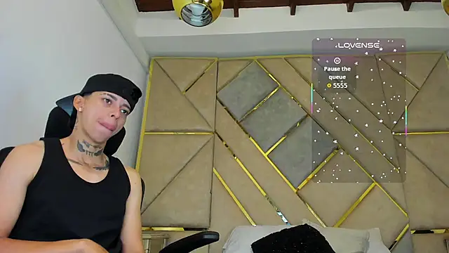 AmberAdams  online show from 10-06-25, 02:47