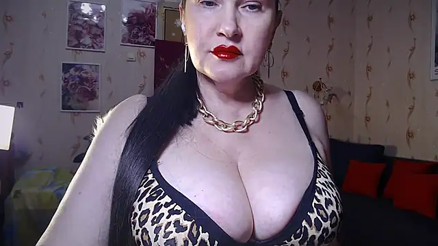 Snapshot of Renezlice chatting on 03-17-25, 06:32 Renezlice online show from 03-17-25, 06:32