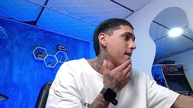 Liam lee online show from 12-05-24, 03:50