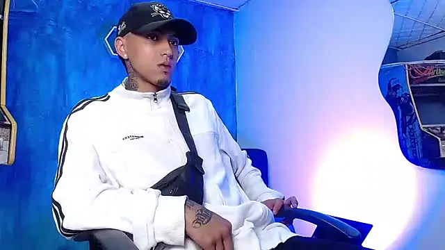 Liam lee online show from 12-26-24, 12:49