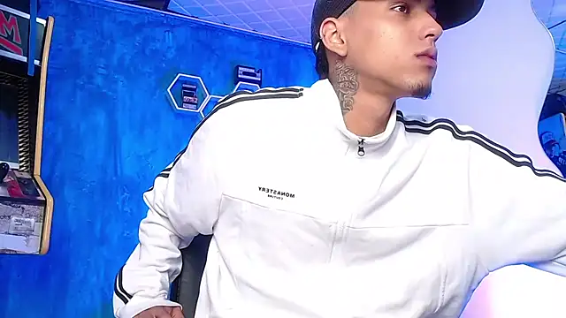 Liam lee online show from 02-13-25, 01:26