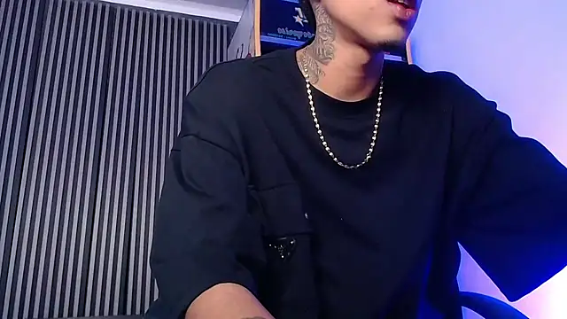 Liam lee online show from 03-02-25, 01:27