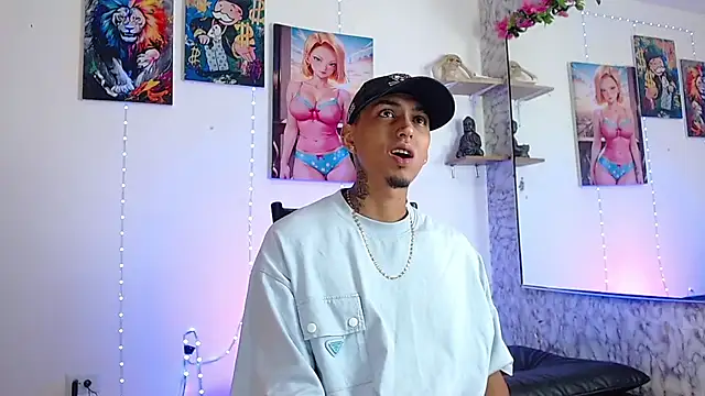 Liam lee online show from 10-04-25, 02:37